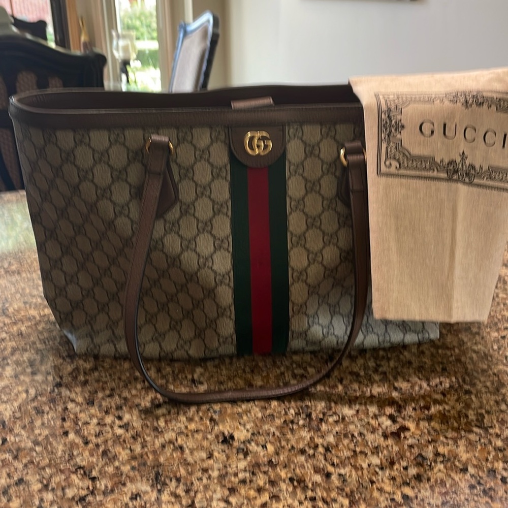 Authentic 2023 Gucci tote